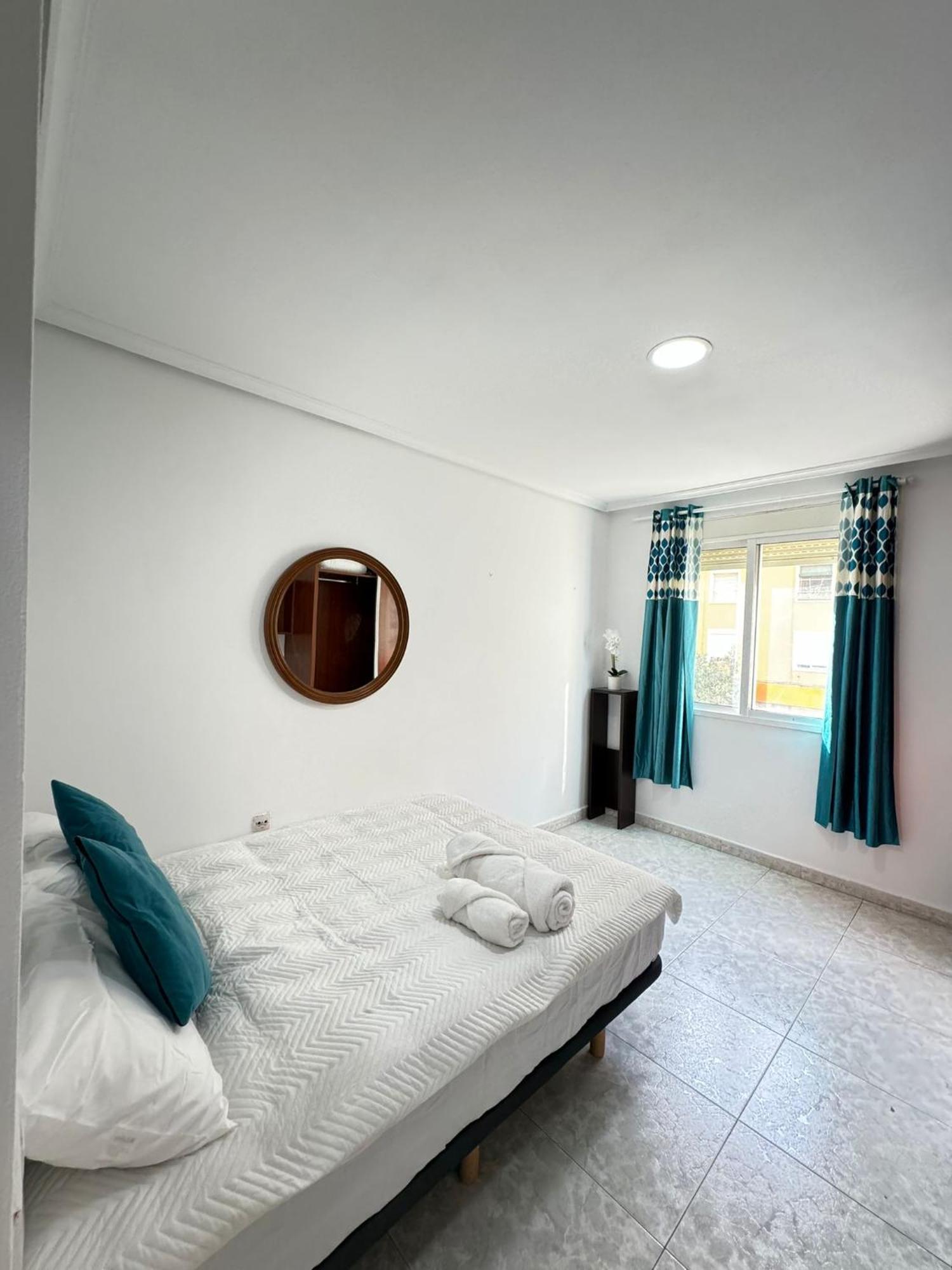 Habitacion Privada Valencia Exterior foto